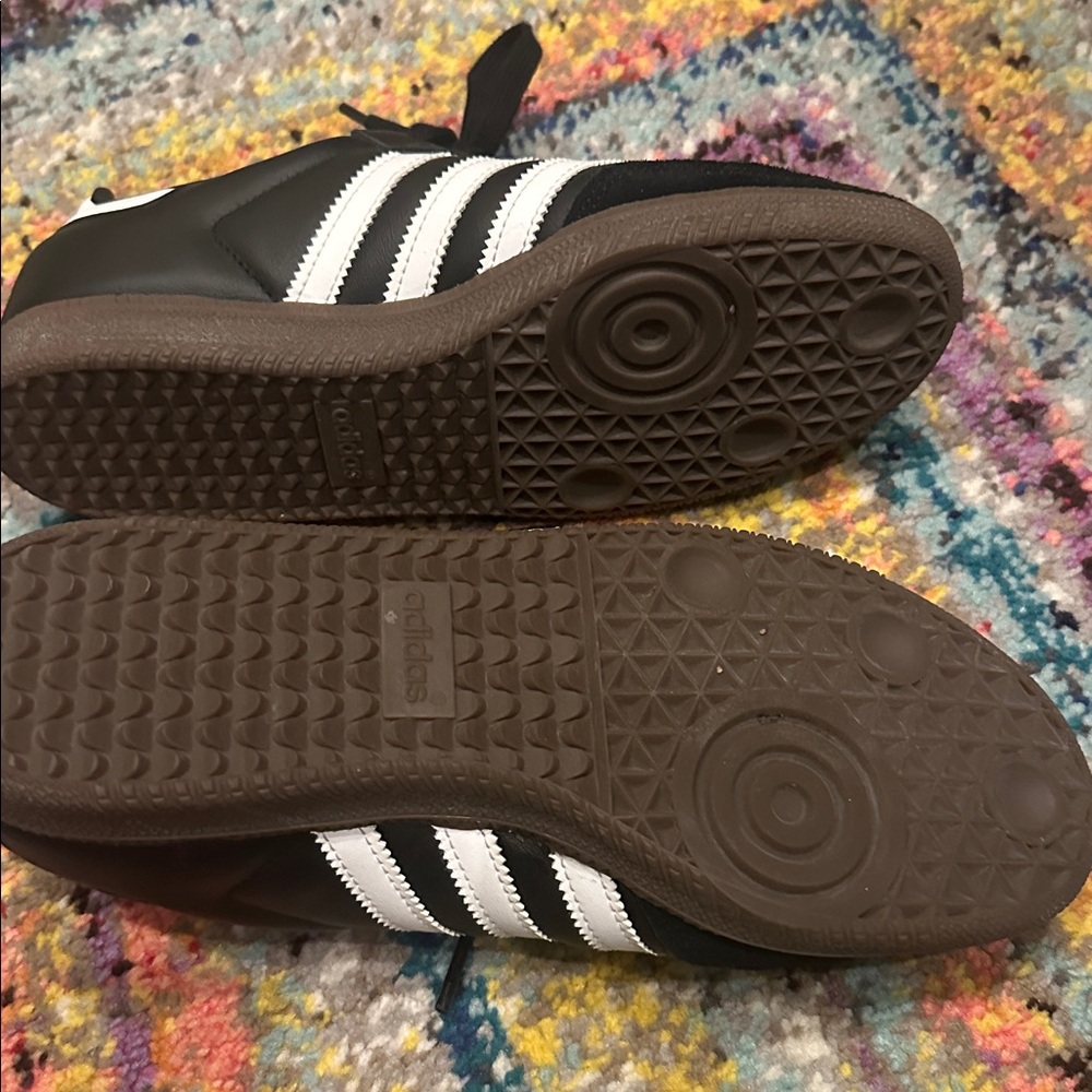 Adidas Unisex/Women’s Sambas Black and White Sneakers - Picture 2 of 4